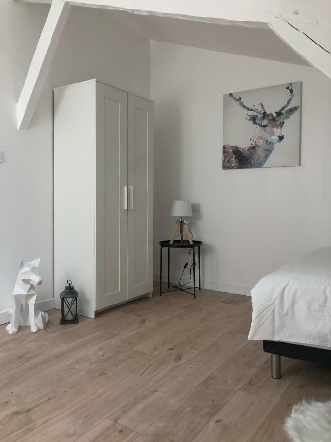 La Cabane Centre La Breche Wifi Calme Linge De Pressing นีออร์ ภายนอก รูปภาพ